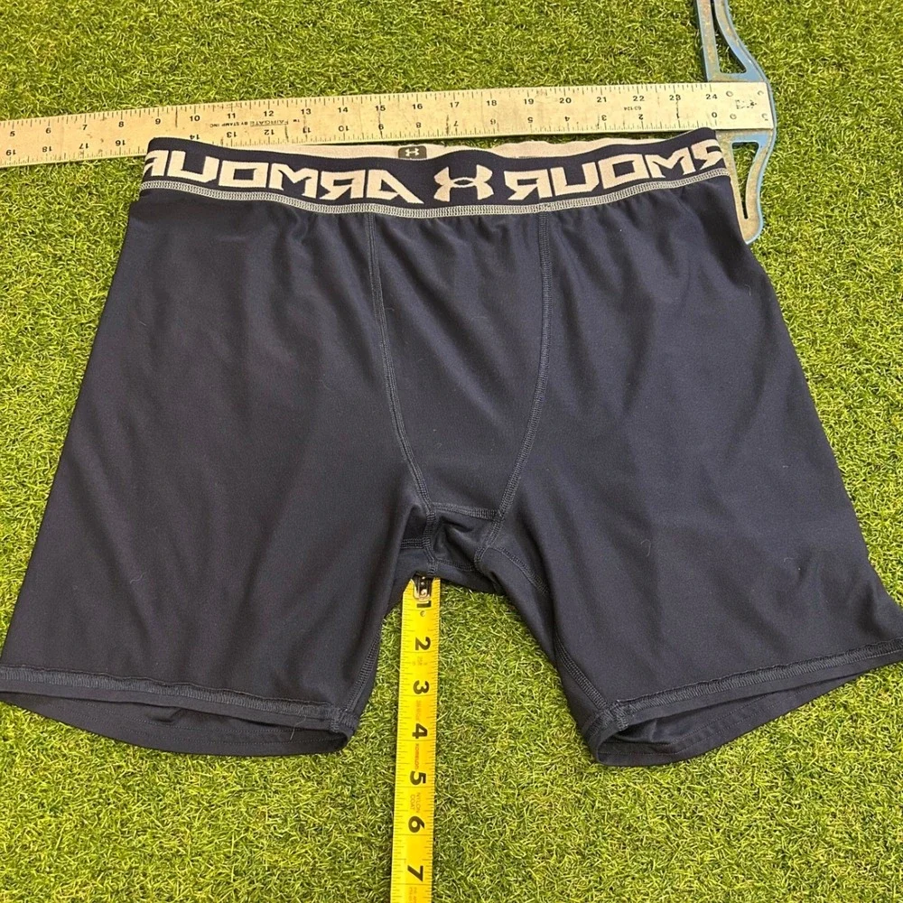 Under Armour HeatGear Compression Shorts Mens Medium Black Athletic Base Layer